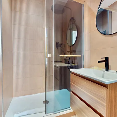Moderne En Plein Coeur De La Vieille D'annecy Апартаменты